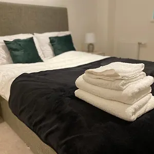 Apartment Triple T Homes Cosy 2 Bedroom With Balcony
