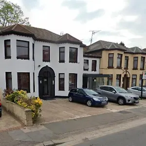 Apartment Saji Illford