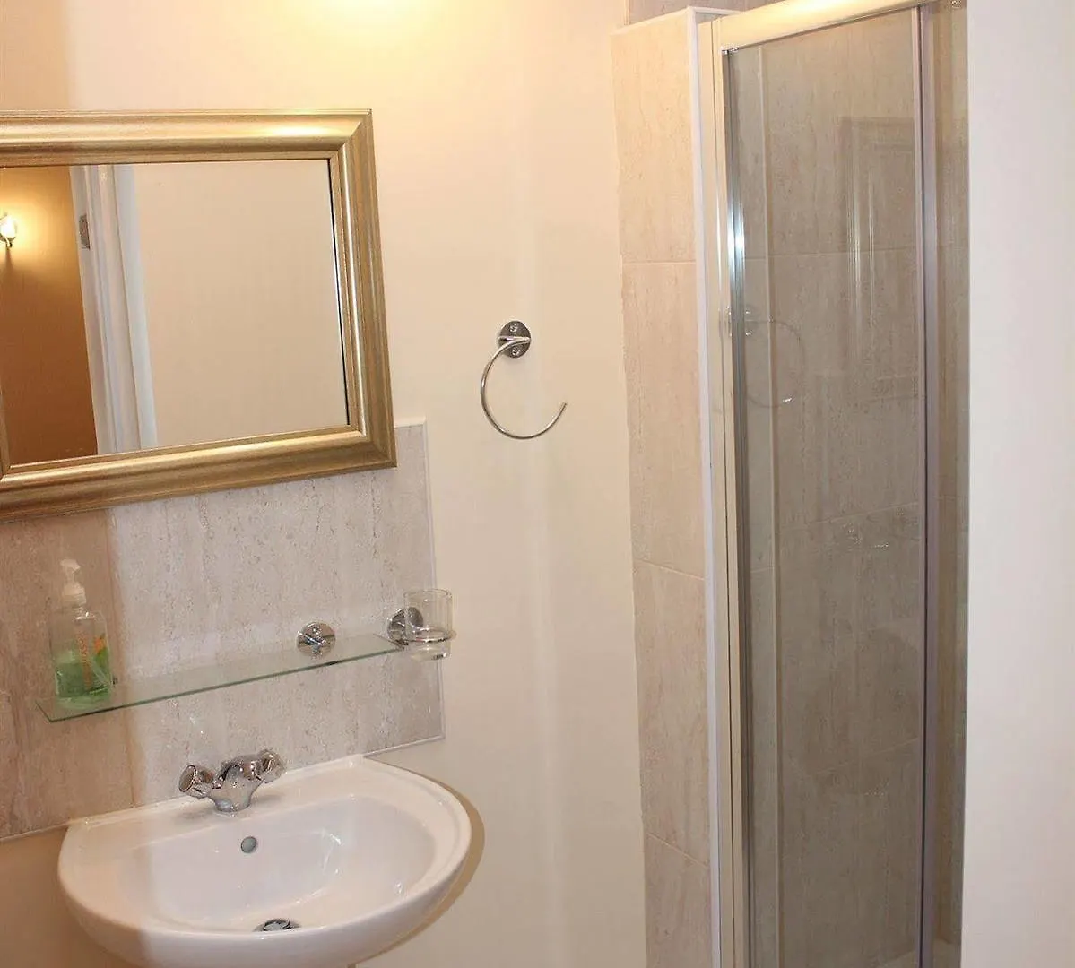 ** Hotel Avenue Inn London United Kingdom